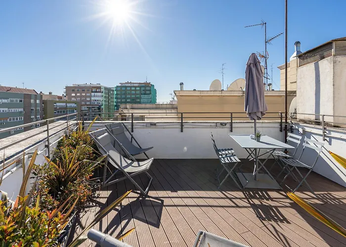 Feelathome Waldorf Suites Apartments